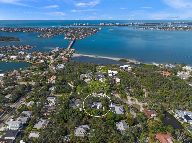 3331 OLD OAK DRIVE, Sarasota, FL 34239