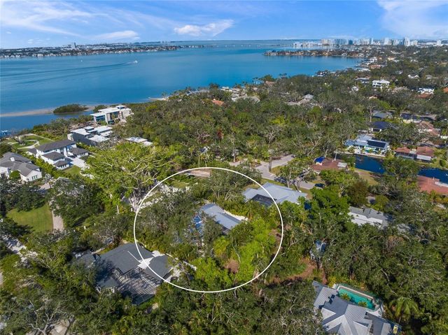 3331 OLD OAK DRIVE, Sarasota, FL 34239