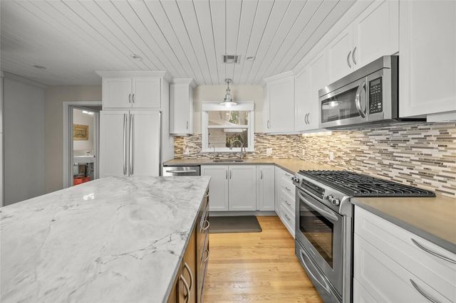 3331 OLD OAK DRIVE, Sarasota, FL 34239