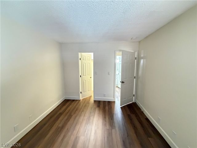 3517 Folage Drive 4, Las Vegas, NV 89110