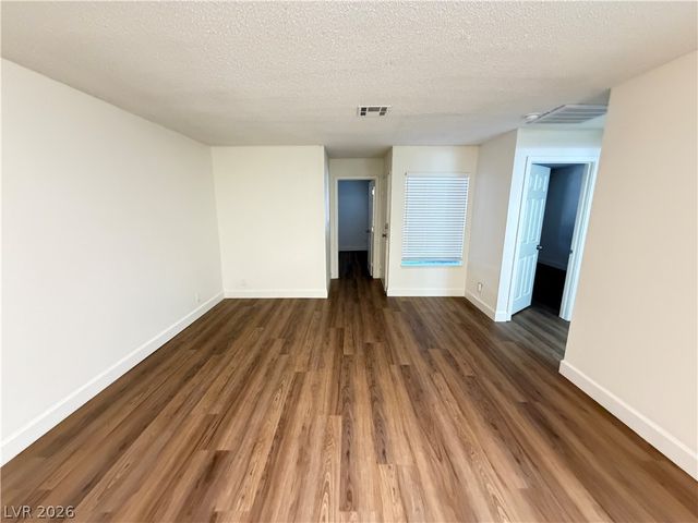 3517 Folage Drive 4, Las Vegas, NV 89110