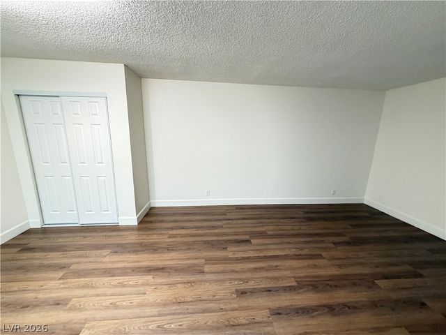 3517 Folage Drive 4, Las Vegas, NV 89110