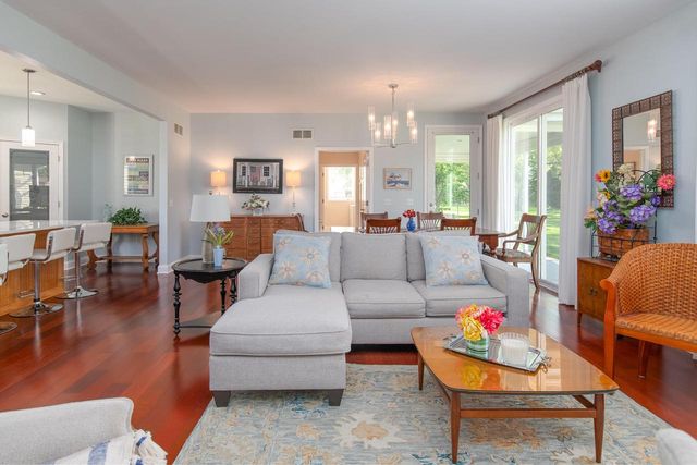 W5158 Hares Foot ROAD, Elkhorn, WI 53121