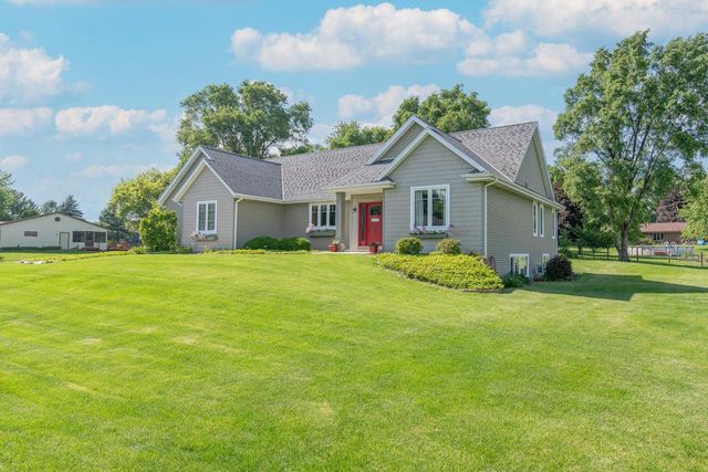 W5158 Hares Foot ROAD, Elkhorn, WI 53121