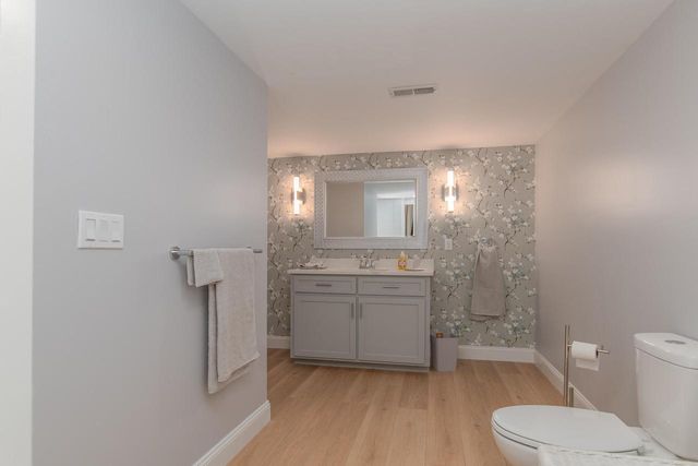 W5158 Hares Foot ROAD, Elkhorn, WI 53121