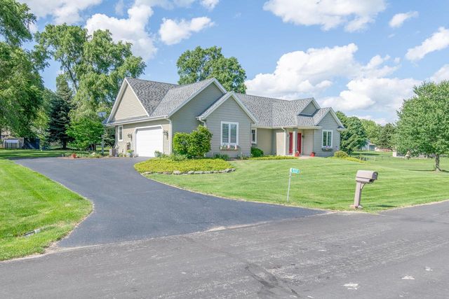 W5158 Hares Foot ROAD, Elkhorn, WI 53121