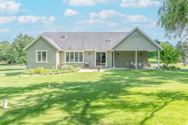 W5158 Hares Foot ROAD, Elkhorn, WI 53121