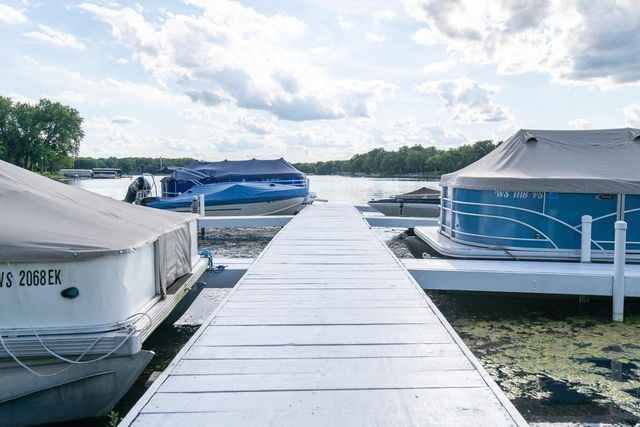 W5158 Hares Foot ROAD, Elkhorn, WI 53121
