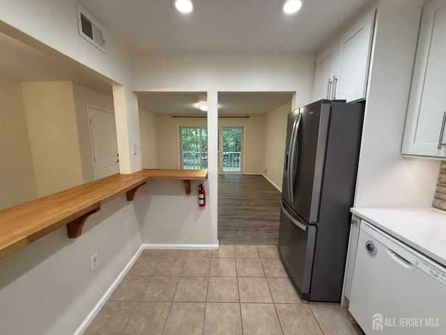 95 Sapphire Lane, Franklin Twsp, NJ 08823