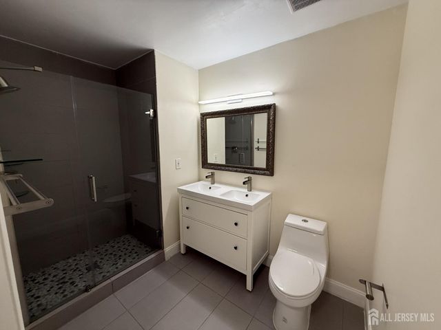 95 Sapphire Lane, Franklin Twsp, NJ 08823