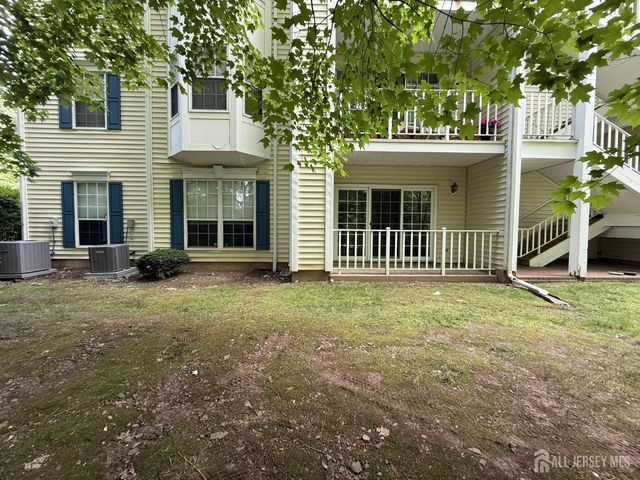 95 Sapphire Lane, Franklin Twsp, NJ 08823