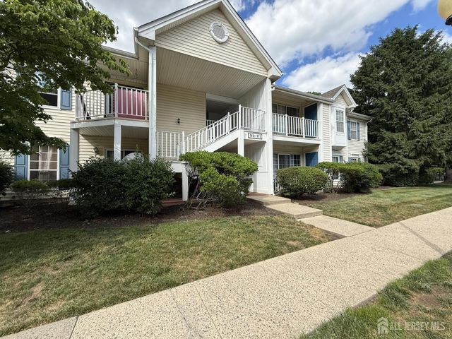 95 Sapphire Lane, Franklin Twsp, NJ 08823