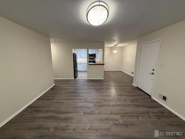95 Sapphire Lane, Franklin Twsp, NJ 08823