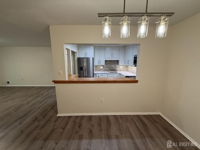 95 Sapphire Lane, Franklin Twsp, NJ 08823