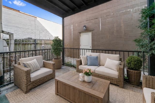 3215 N ELSTON Avenue 1N, Chicago, IL 60618