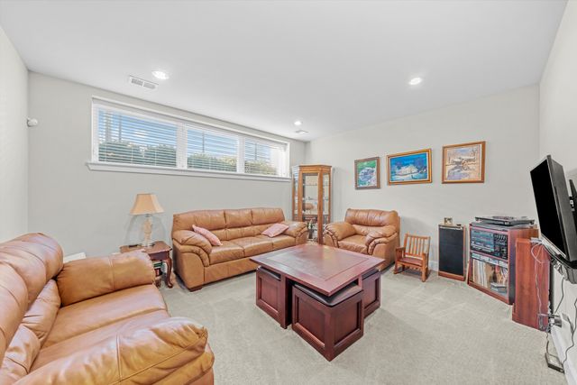 3215 N ELSTON Avenue 1N, Chicago, IL 60618