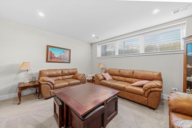 3215 N ELSTON Avenue 1N, Chicago, IL 60618