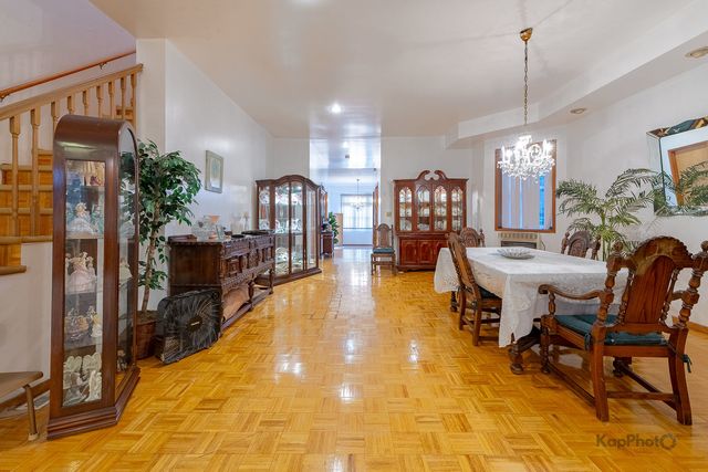 1639 S Blue Island Avenue, Chicago, IL 60608