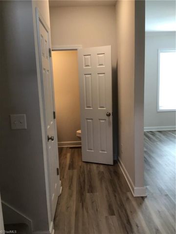 1307 Avalon Road, Greensboro, NC 27401