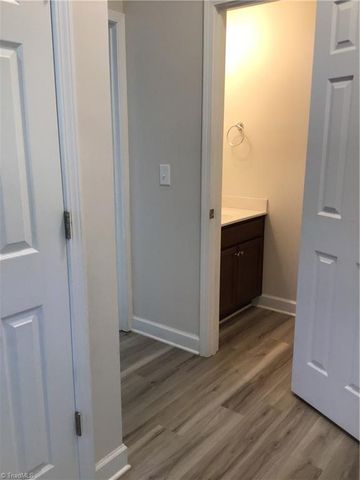 1307 Avalon Road, Greensboro, NC 27401