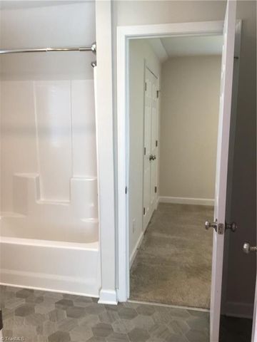 1307 Avalon Road, Greensboro, NC 27401