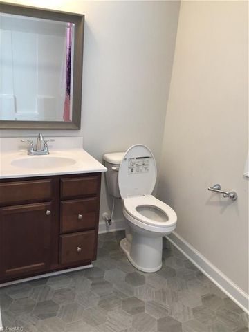 1307 Avalon Road, Greensboro, NC 27401