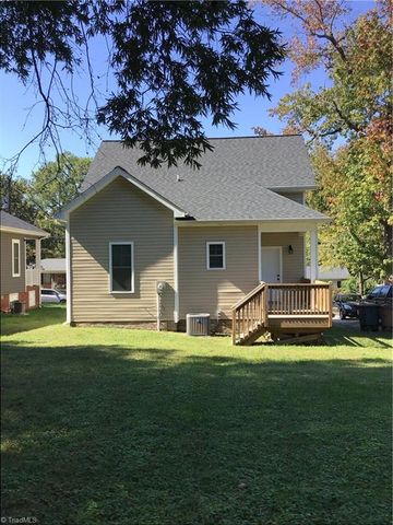 1307 Avalon Road, Greensboro, NC 27401