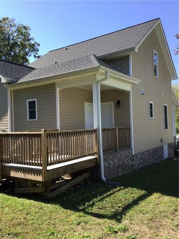 1307 Avalon Road, Greensboro, NC 27401