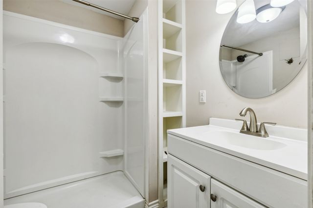 5805 Tracyne Drive, Westworth Village, TX 76114