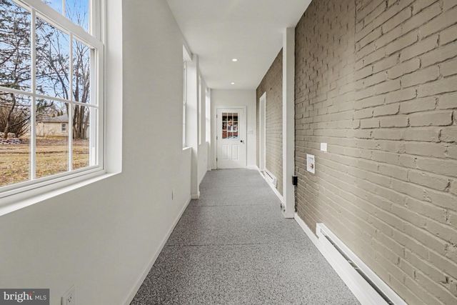 1006 COLEBROOK RD, Lebanon, PA 17042