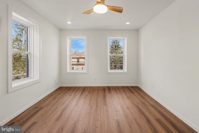 1006 COLEBROOK RD, Lebanon, PA 17042