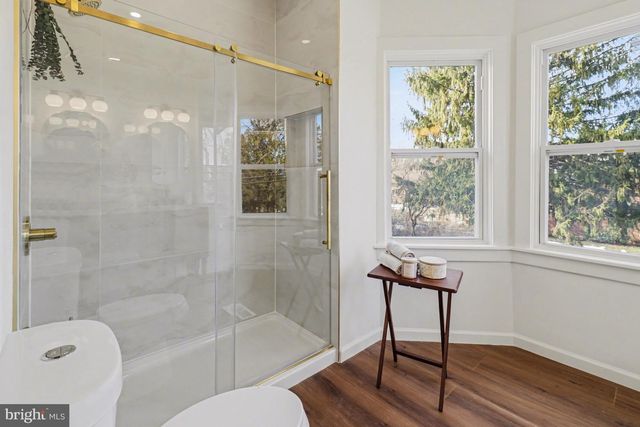 1006 COLEBROOK RD, Lebanon, PA 17042