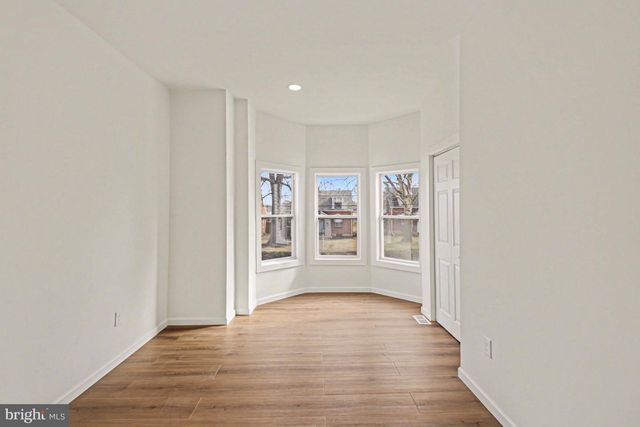 1006 COLEBROOK RD, Lebanon, PA 17042