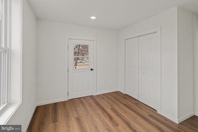 1006 COLEBROOK RD, Lebanon, PA 17042