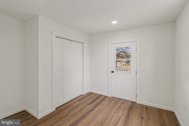 1006 COLEBROOK RD, Lebanon, PA 17042