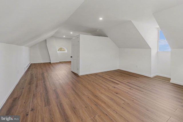 1006 COLEBROOK RD, Lebanon, PA 17042