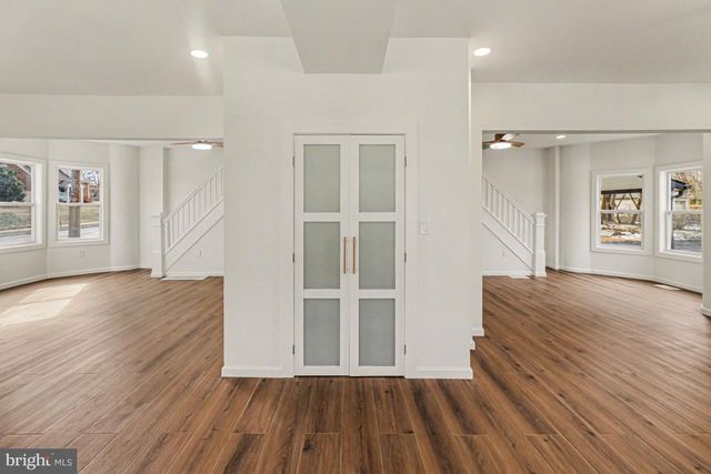 1006 COLEBROOK RD, Lebanon, PA 17042