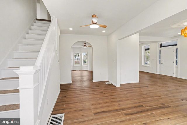 1006 COLEBROOK RD, Lebanon, PA 17042