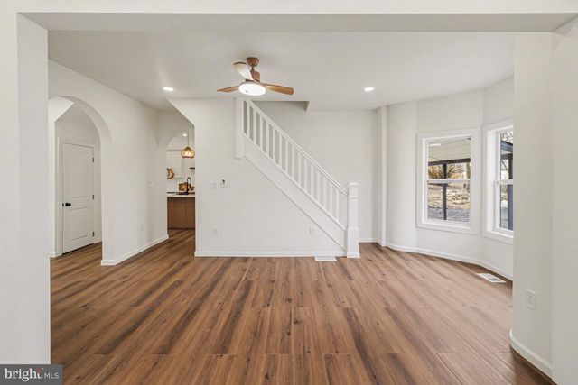 1006 COLEBROOK RD, Lebanon, PA 17042