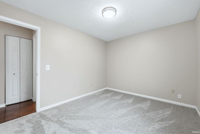 3715 Three Oaks Drive, Fort Wayne, IN 46809