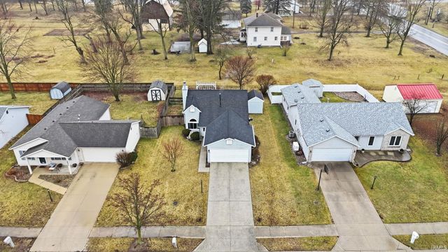 3715 Three Oaks Drive, Fort Wayne, IN 46809