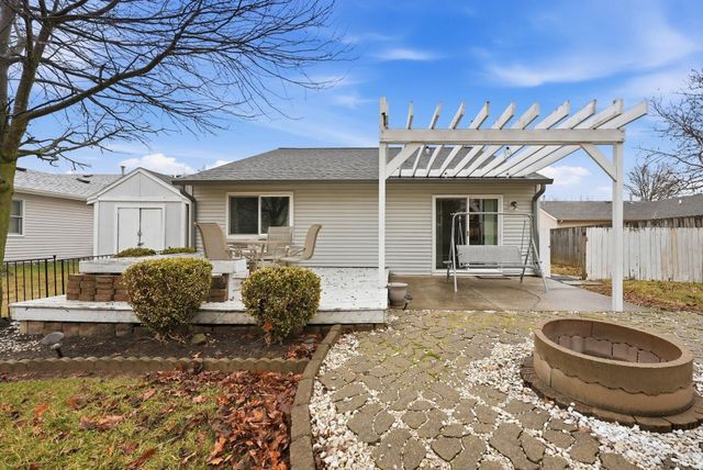 3715 Three Oaks Drive, Fort Wayne, IN 46809