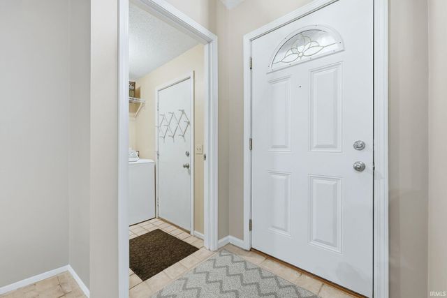 3715 Three Oaks Drive, Fort Wayne, IN 46809