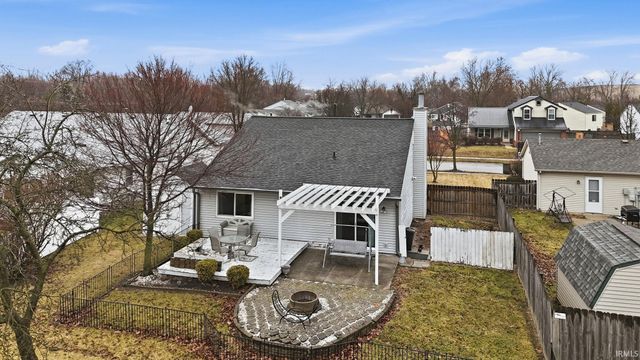 3715 Three Oaks Drive, Fort Wayne, IN 46809