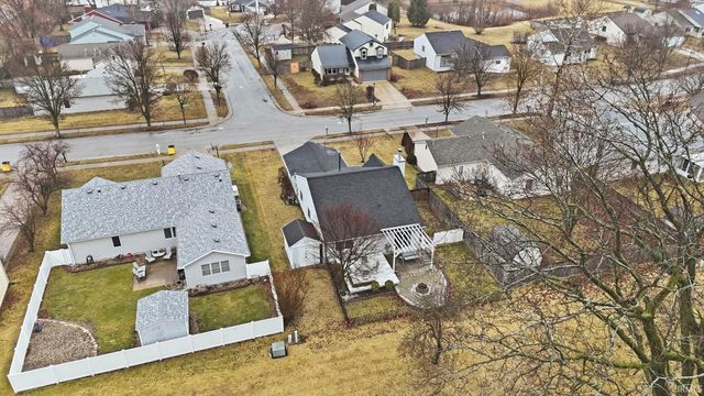 3715 Three Oaks Drive, Fort Wayne, IN 46809