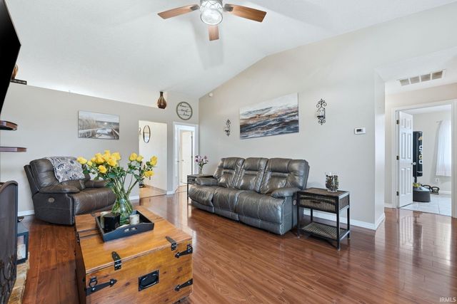 3715 Three Oaks Drive, Fort Wayne, IN 46809