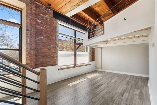 24 Norman Street 111, Salem, MA 01970