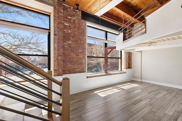 24 Norman Street 111, Salem, MA 01970
