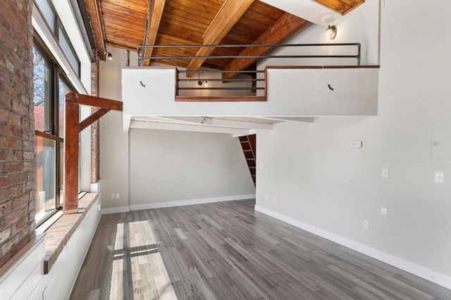 24 Norman Street 111, Salem, MA 01970