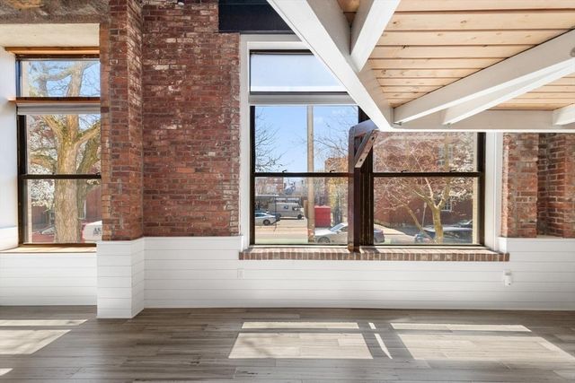 24 Norman Street 111, Salem, MA 01970